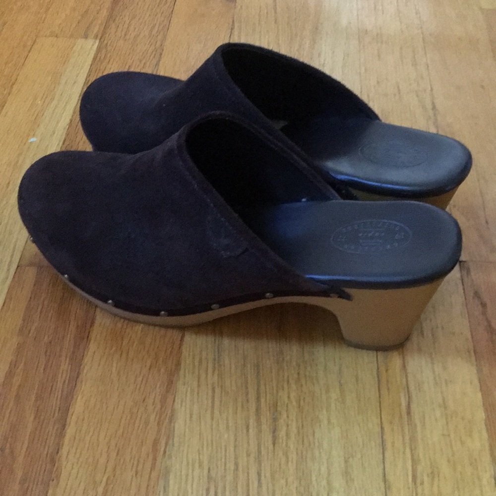 American Eagle Suede Clogs